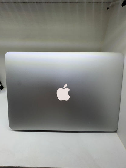 MACBOOK AIR